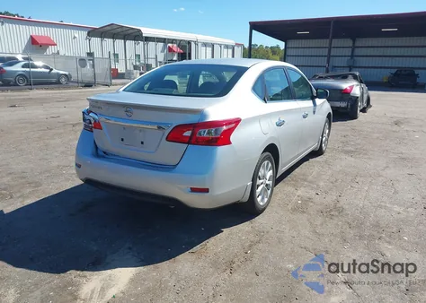 2017 Nissan Sentra S z USA, uszkodzony, nr VIN 3N1AB7AP0HY218768